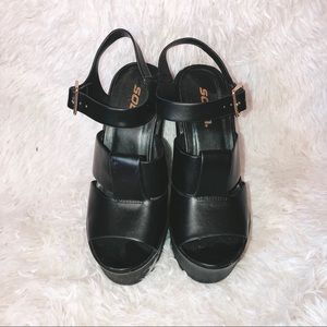 ✨Black Soda Heels✨